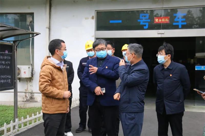 郑州市委党史学习教育第六巡回指导组到郑州AG旗舰厅参观调研